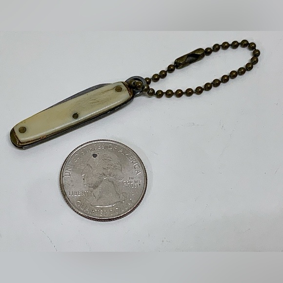 1950s Vintage Miniature Organic Functional Miniature Keychain - Picture 1 of 13